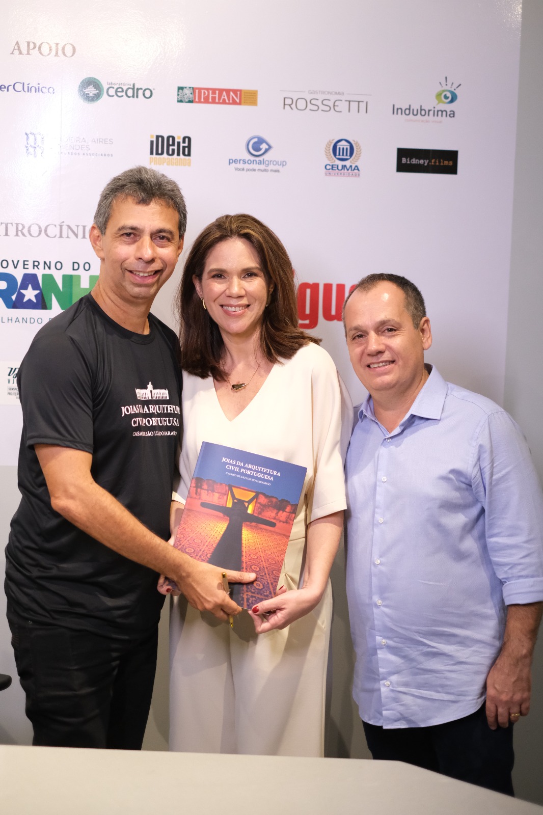 Lançamento do Livro de Meireles Júnior